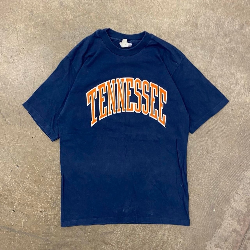 Vintage Tennessee Volunteers Arch Spellout College 90s T-Shirt Size Large